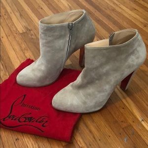 Louboutin grey suede ‘Bobsleigh’ booties (40 EU)